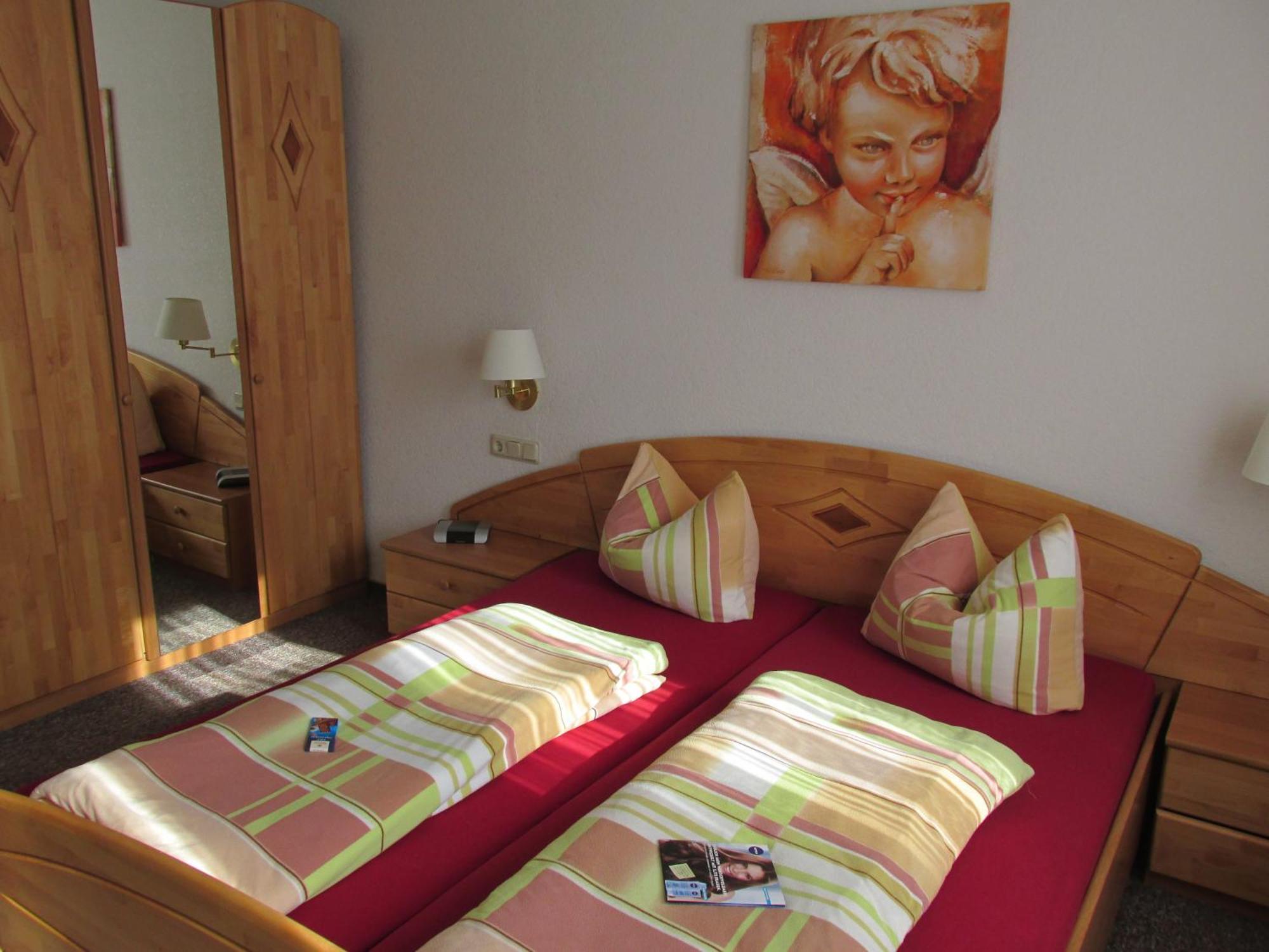 Apartments & Ferienhaus Senftner Thale Chambre photo
